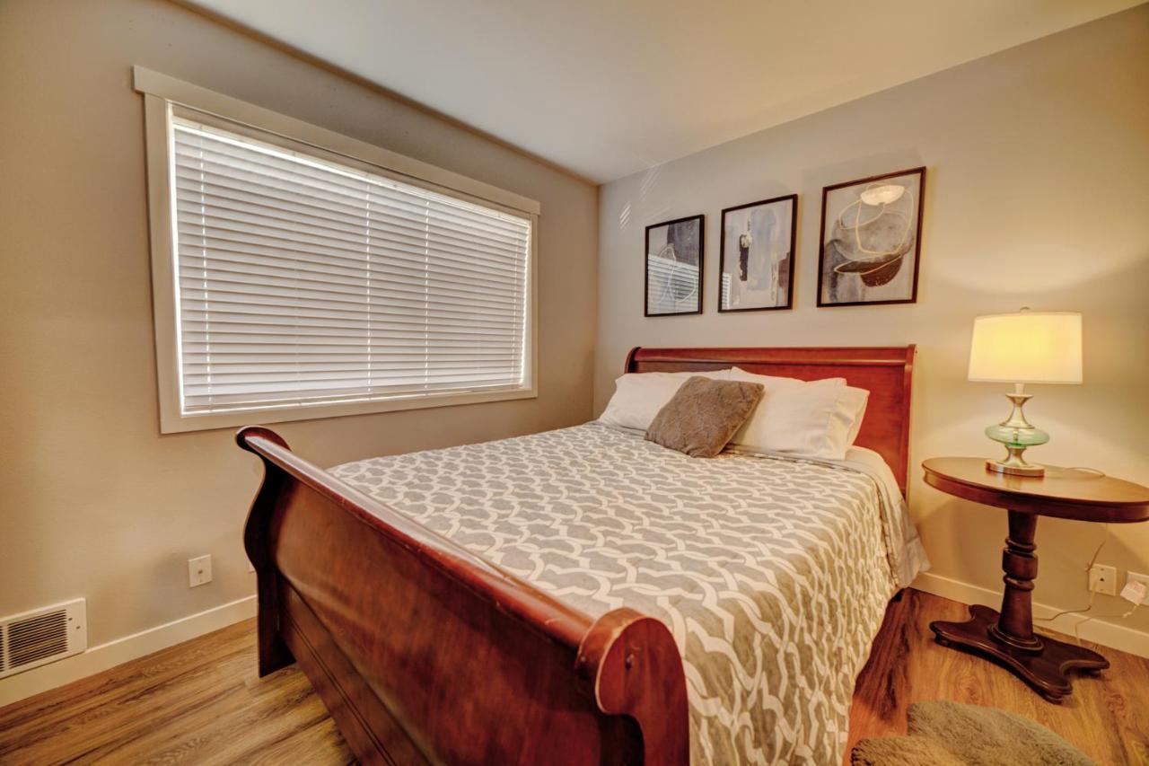 Cozy 2 Bedroom Townhouse In Northgate Seattle Extérieur photo