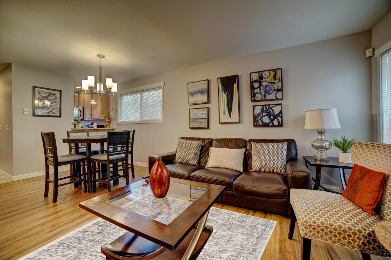 Cozy 2 Bedroom Townhouse In Northgate Seattle Extérieur photo